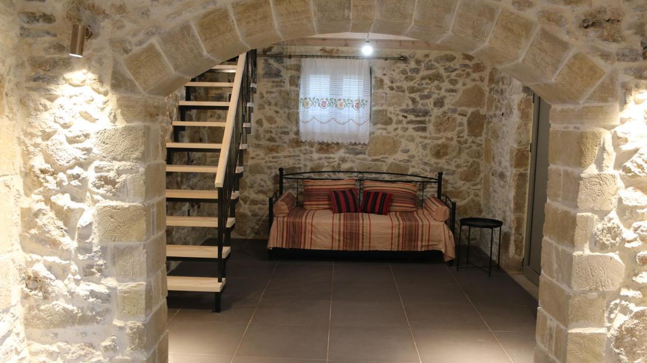 Mouri Village Aikirgiannis Buitenkant foto