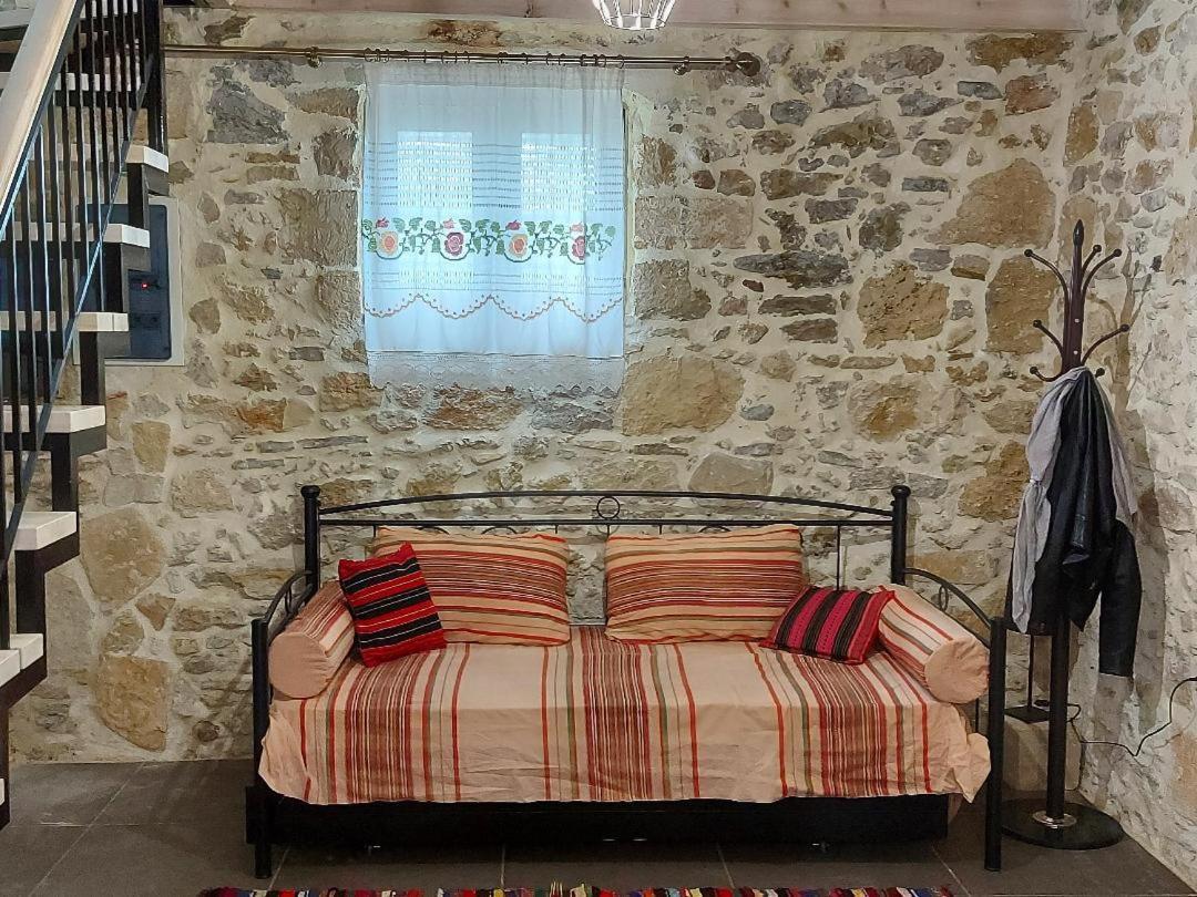 Mouri Village Aikirgiannis Buitenkant foto