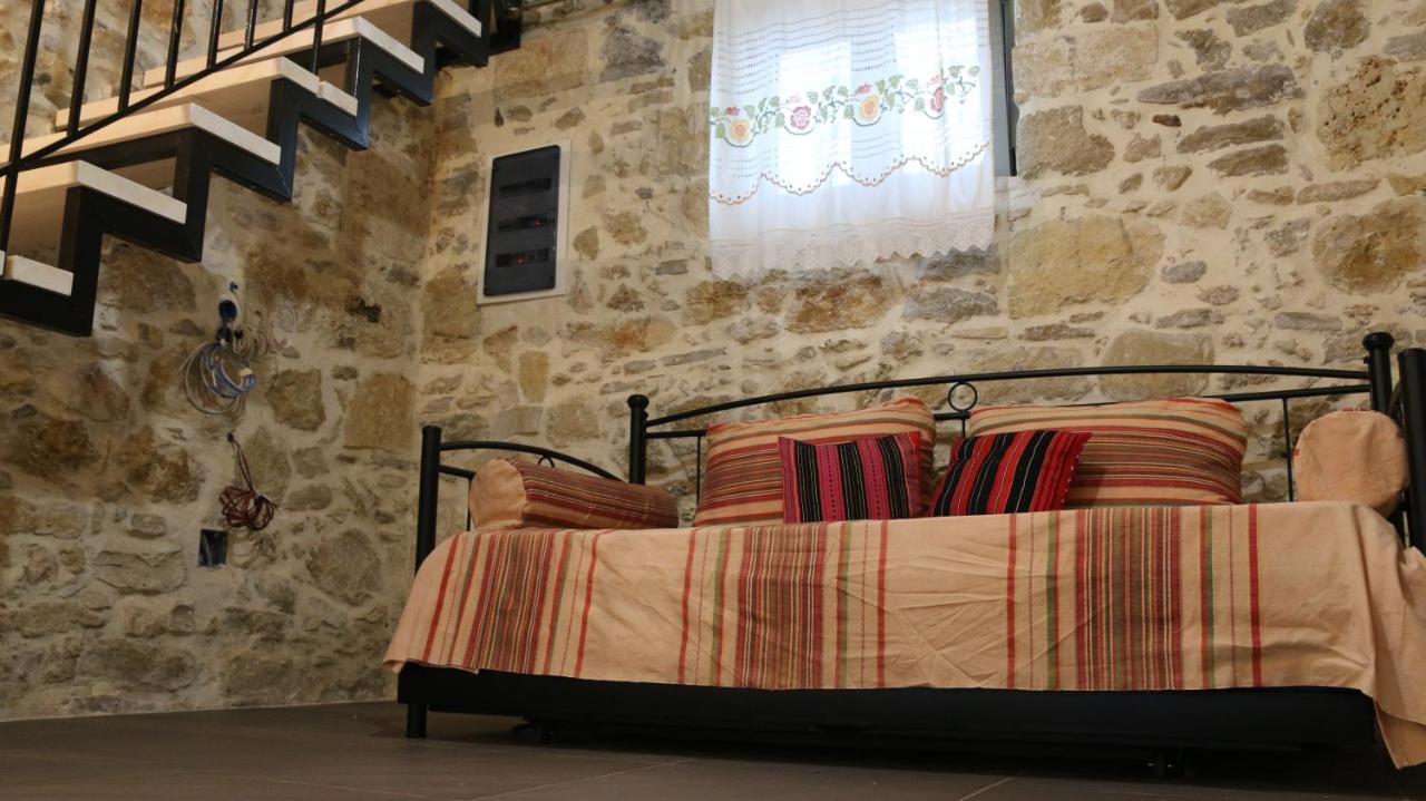 Mouri Village Aikirgiannis Buitenkant foto
